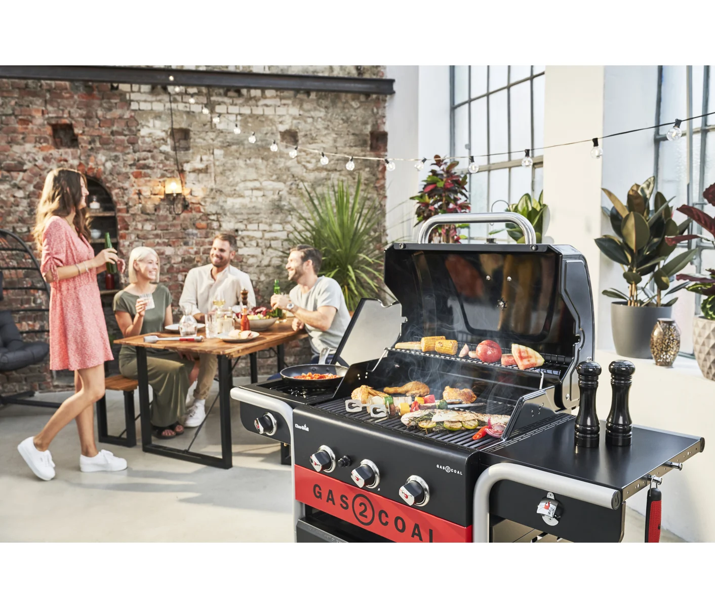 Char-Broil Gas2Coal 2.0 330