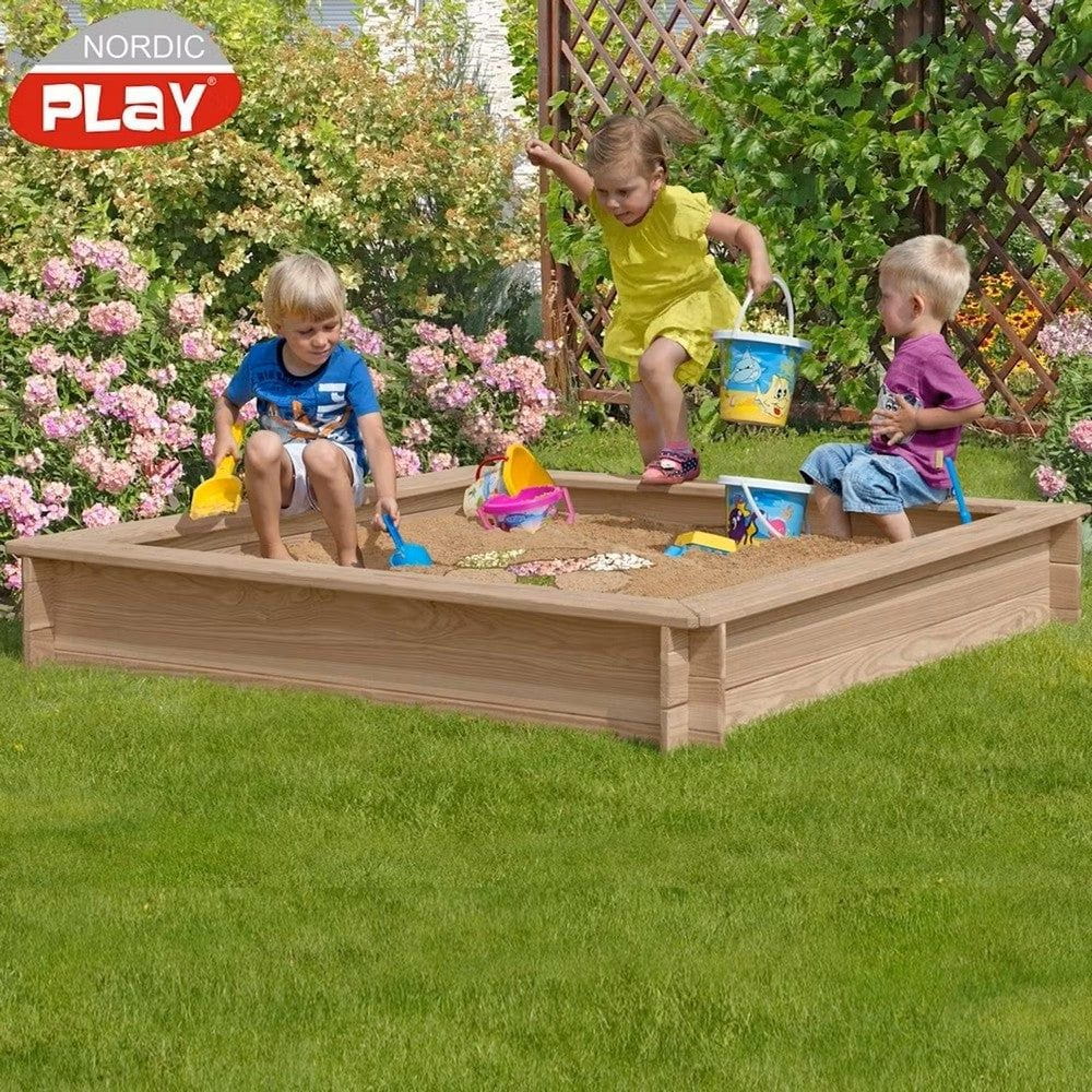 Nordic Play Sandlåda Lärkträ