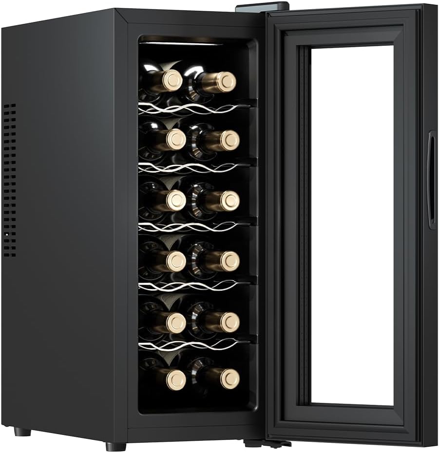 Cecotec vinkylskåp GrandSommelier 24000 svart kompressor. 24 flaskor med kompressor som garanterar hög prestanda. Justerbar temperatur och pekkontrollpanel