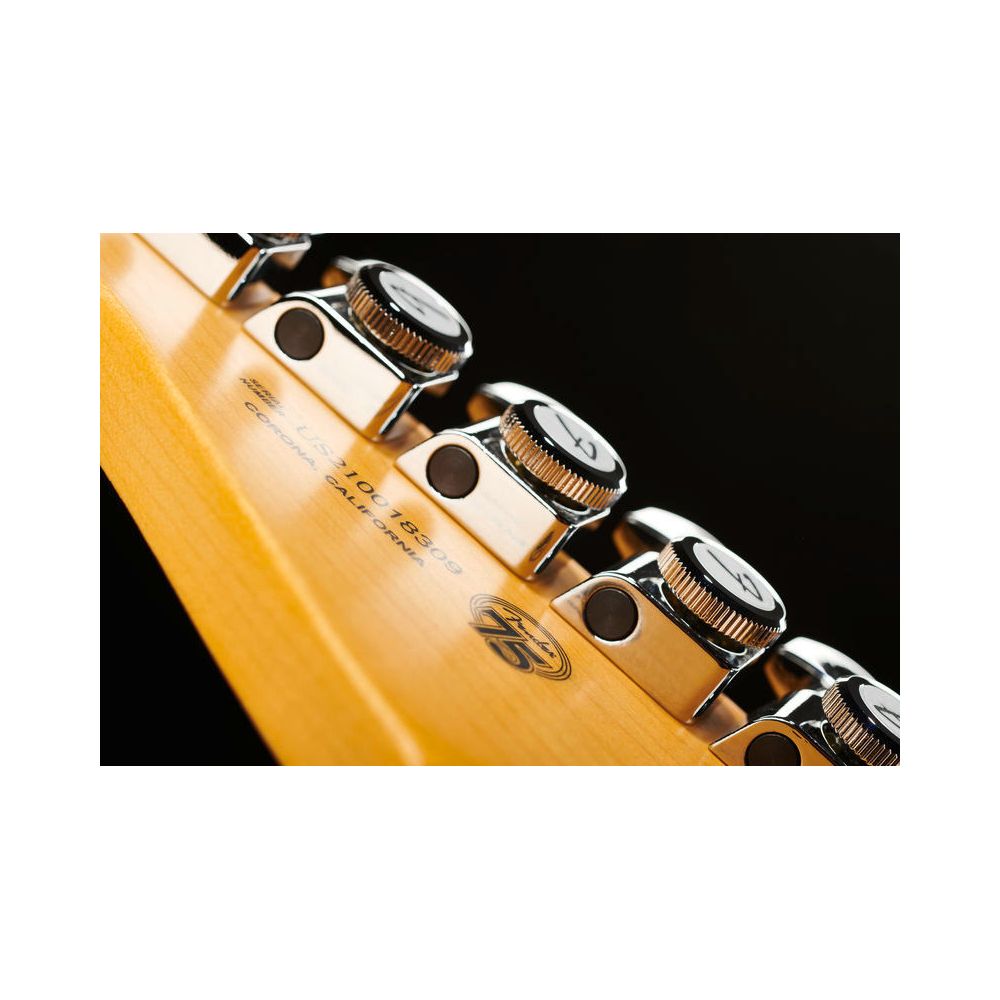 Fender AM Ultra Luxe Strat MN 2CS – Thomann Ireland