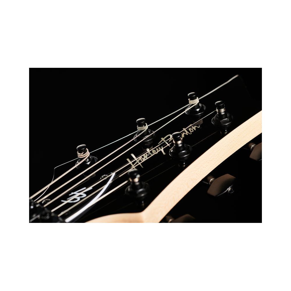 Harley Benton R