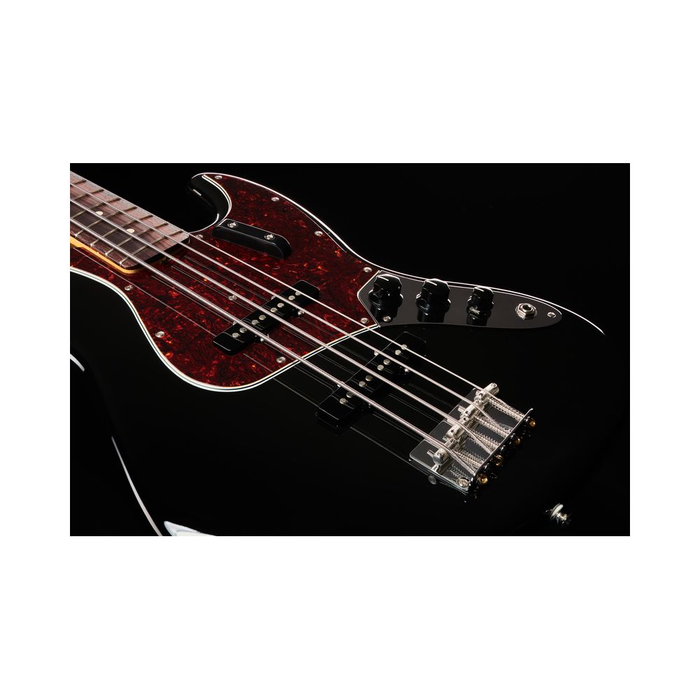 Fender Vintera II 60s J