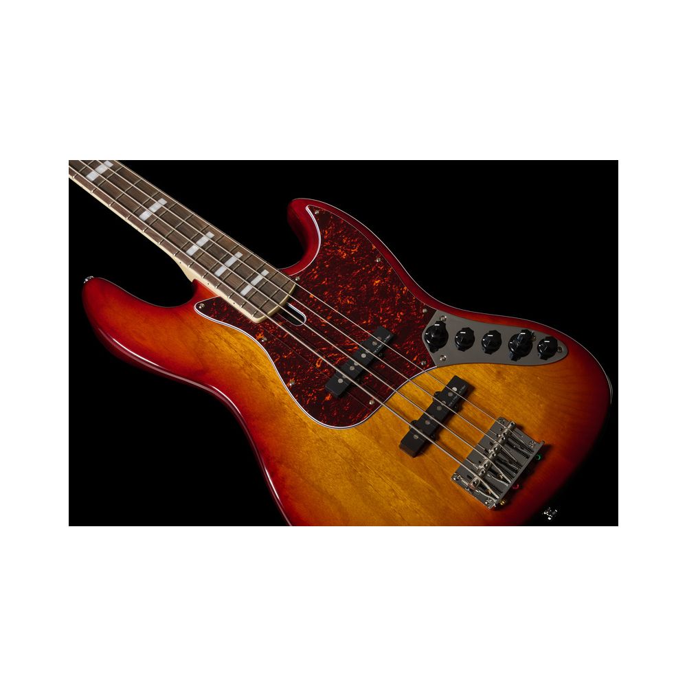Marcus Miller V7 Alder
