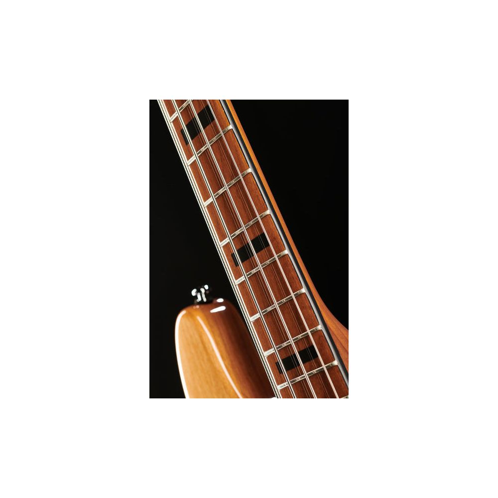 Marcus Miller V5 Alder