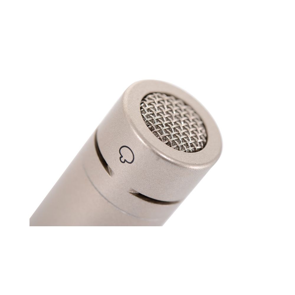 Behringer C
