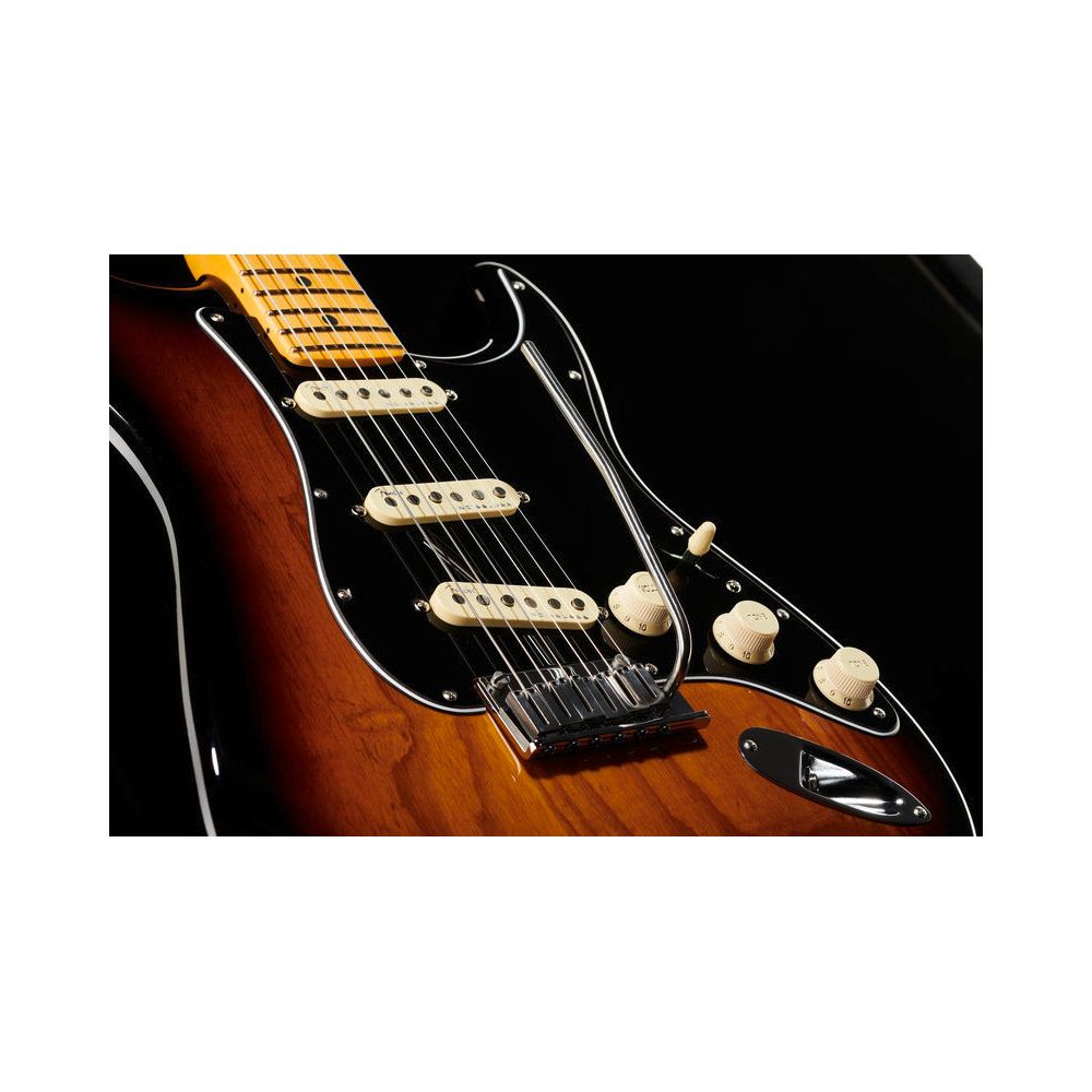 Fender AM Ultra Luxe Strat MN 2CS – Thomann Ireland