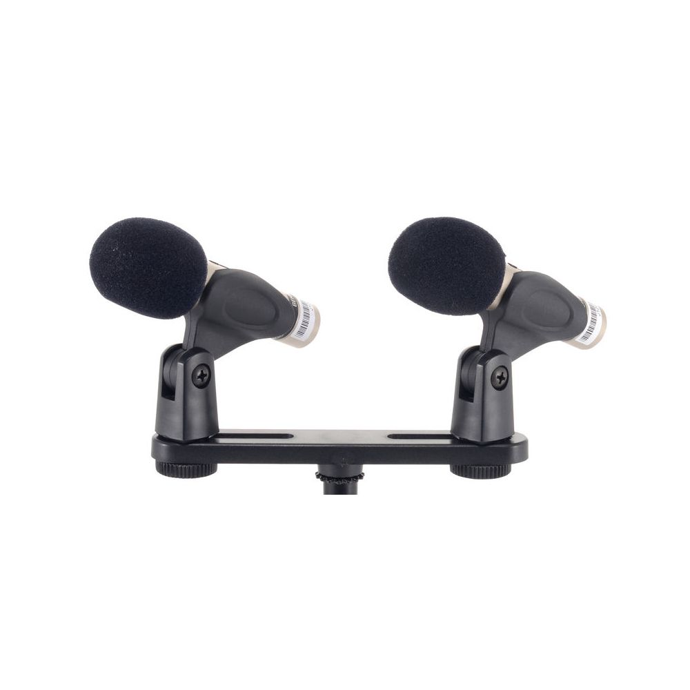 Behringer C