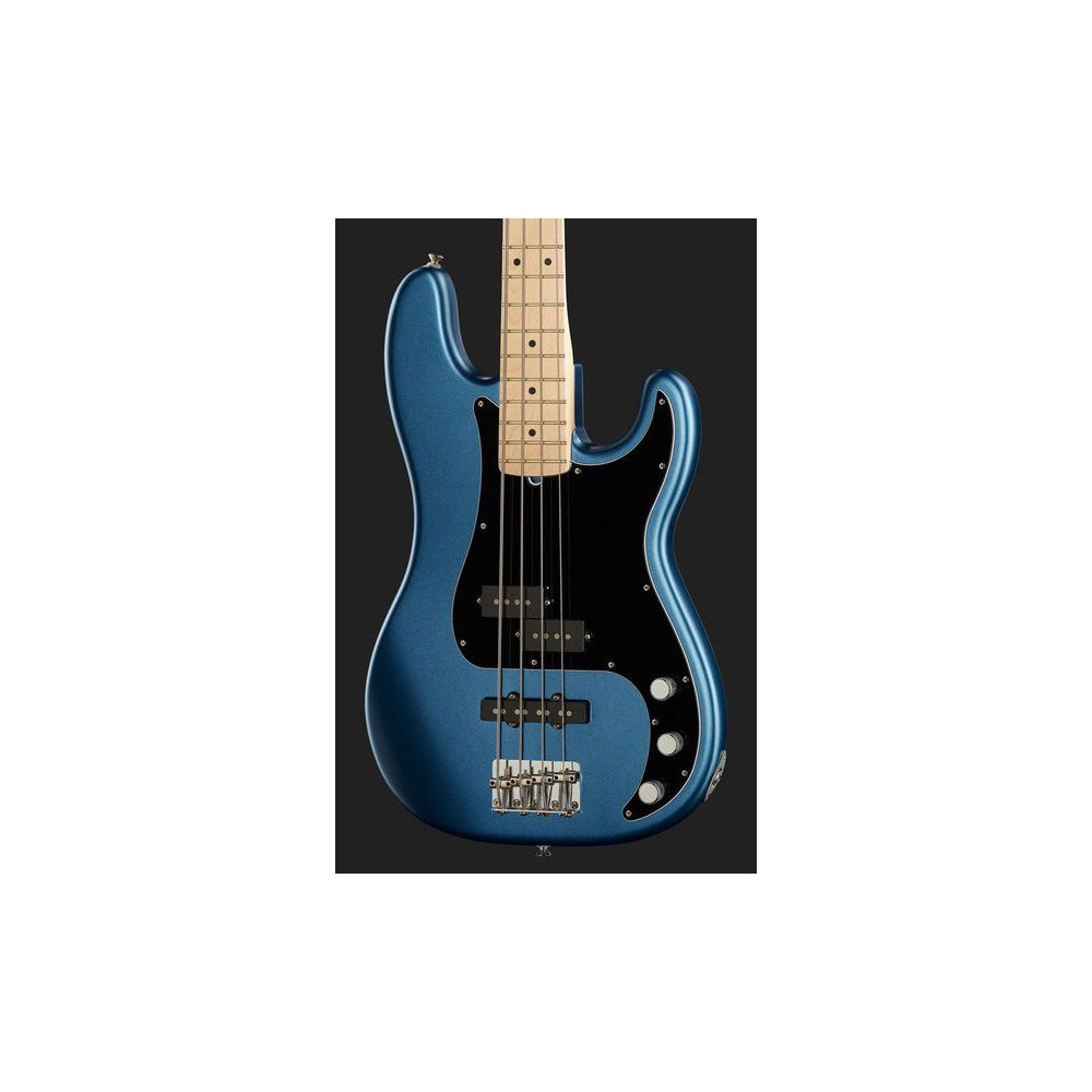 Fender AM Perf P