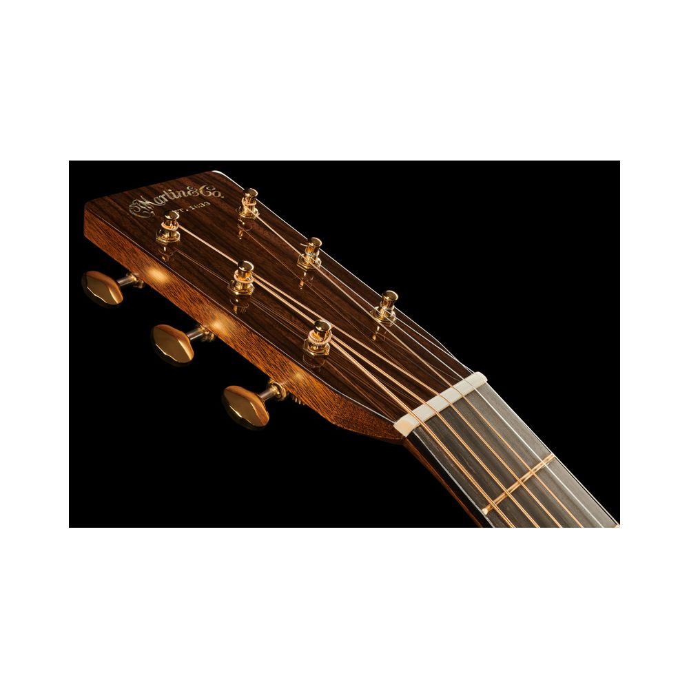 Martin Guitar 000