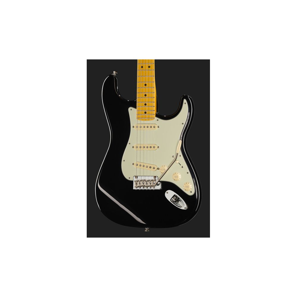 Fender AM Pro II Strat MN BLK – Thomann Ireland