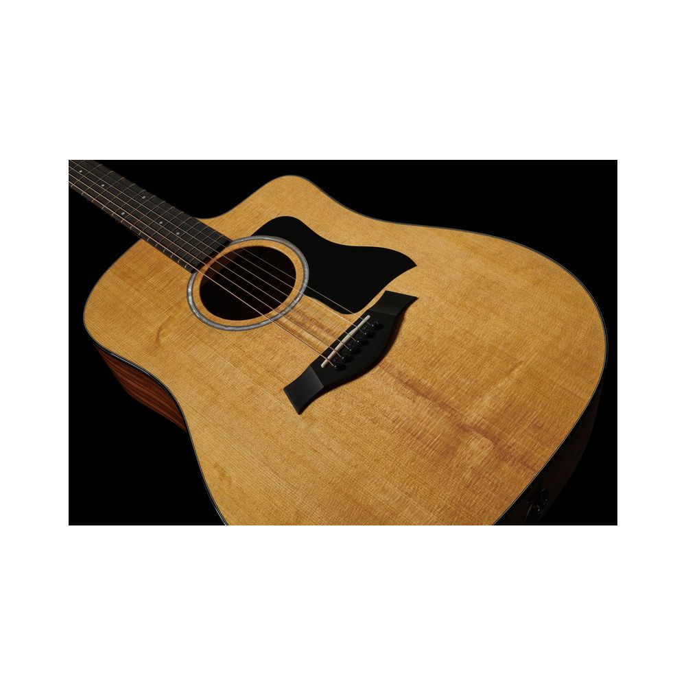 Taylor 210ce Plus – Thomann Ireland