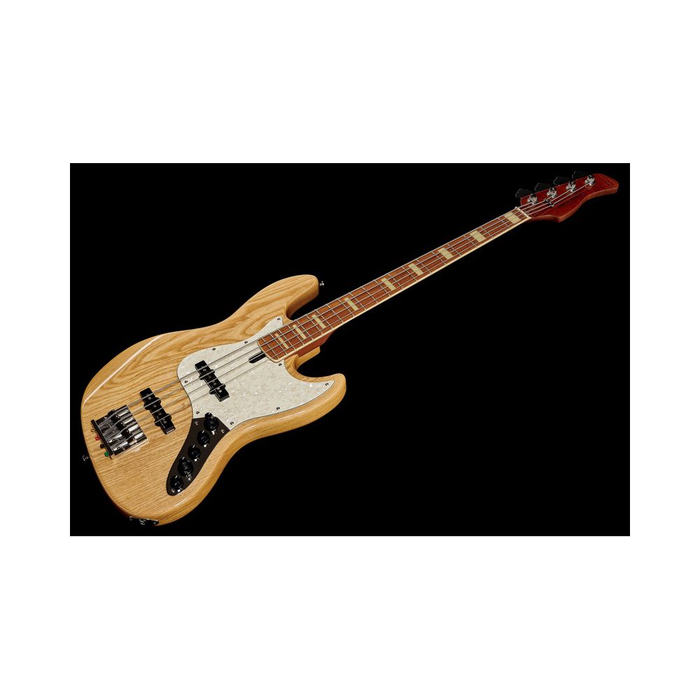 Marcus Miller V8