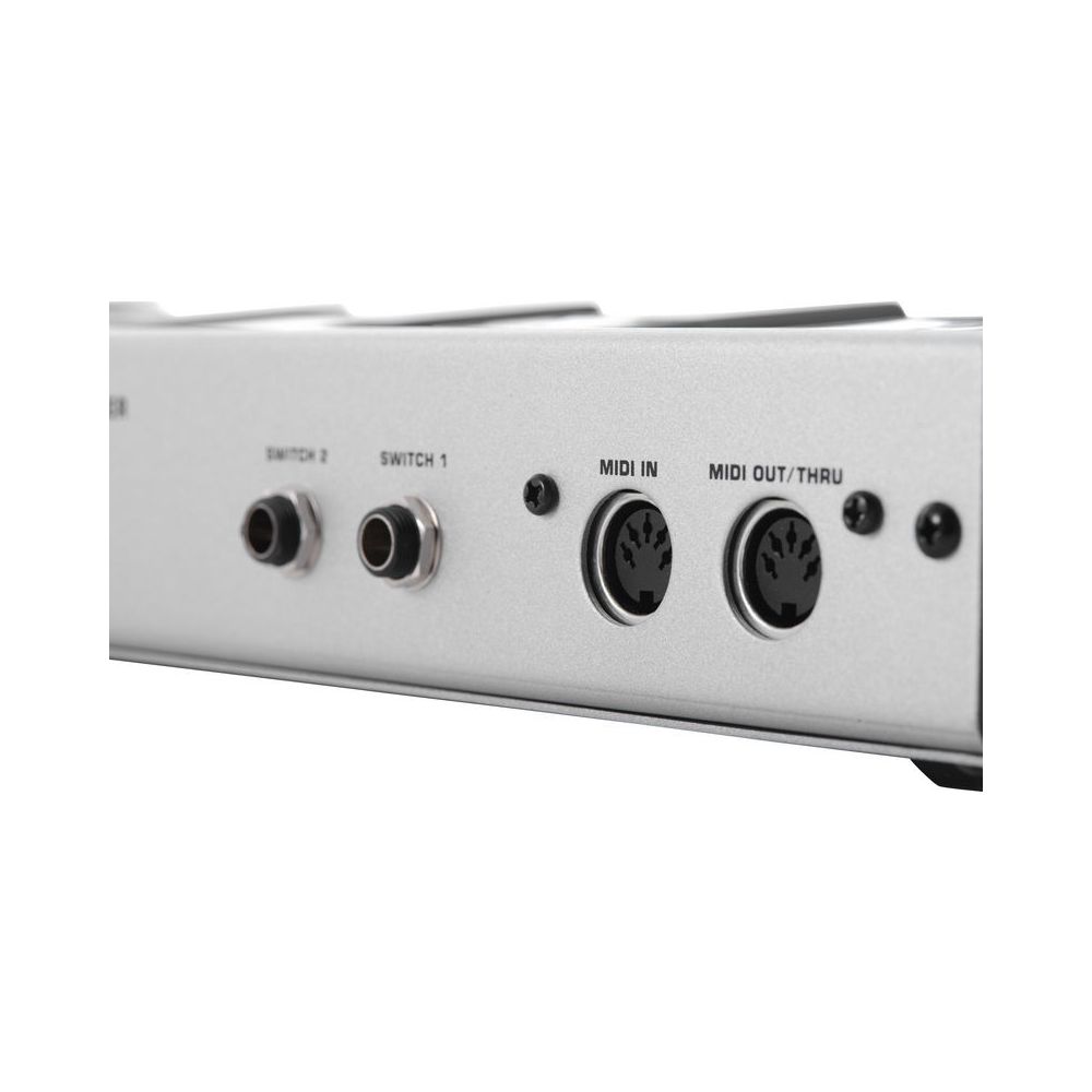 Behringer FCB1010 – Thomann Ireland