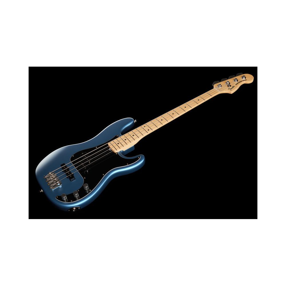 Fender AM Perf P