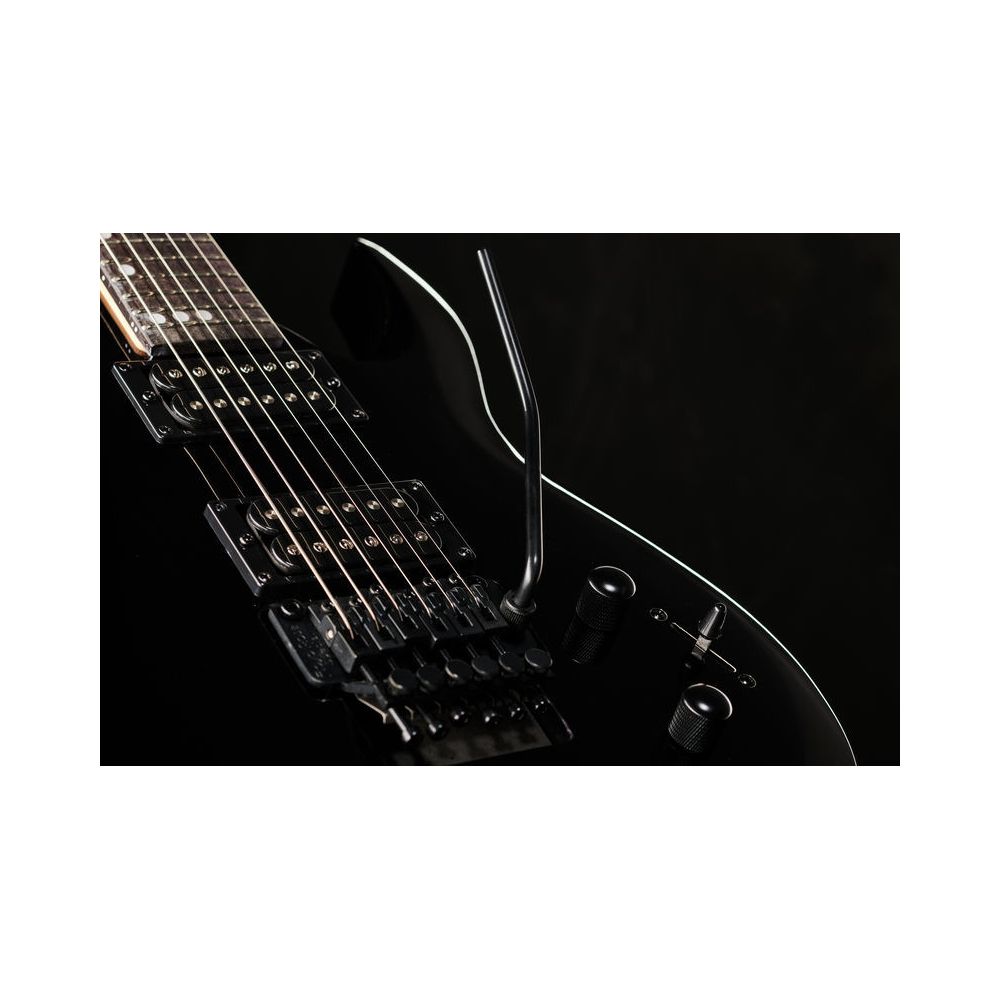 Harley Benton R