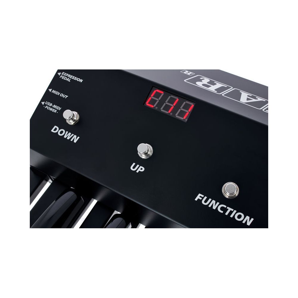 Crumar Mojo Pedals Model 2018 – Thomann Ireland