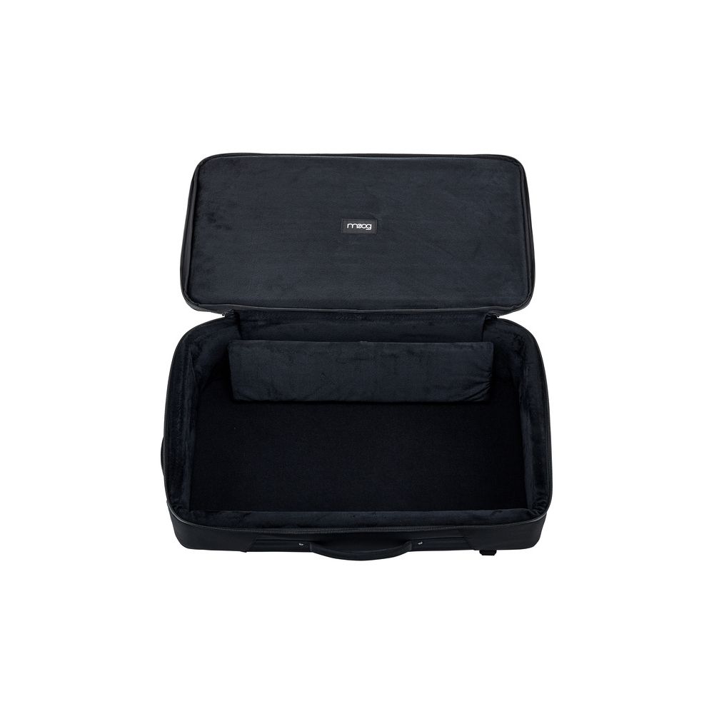 Moog Subsequent 37 SR Series Case – Thomann Ireland