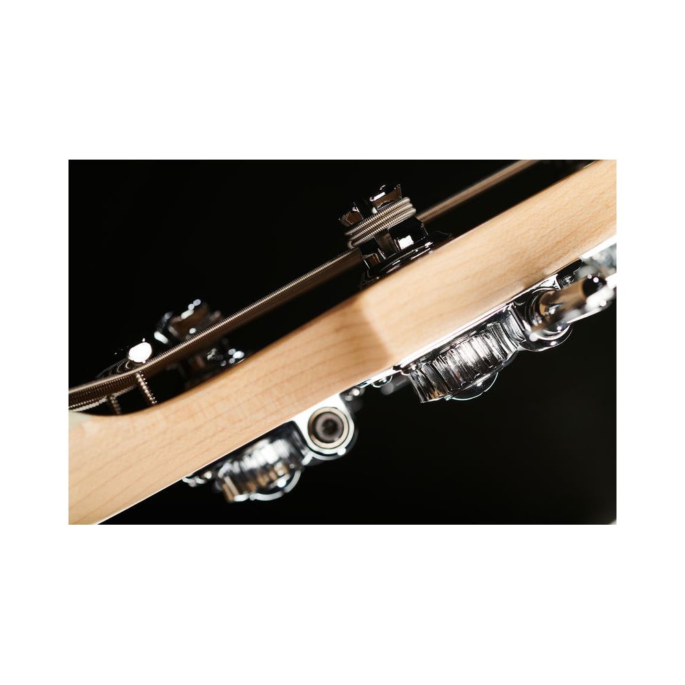 Marcus Miller P7 Alder 5 Black 2nd Gen – Thomann Ireland