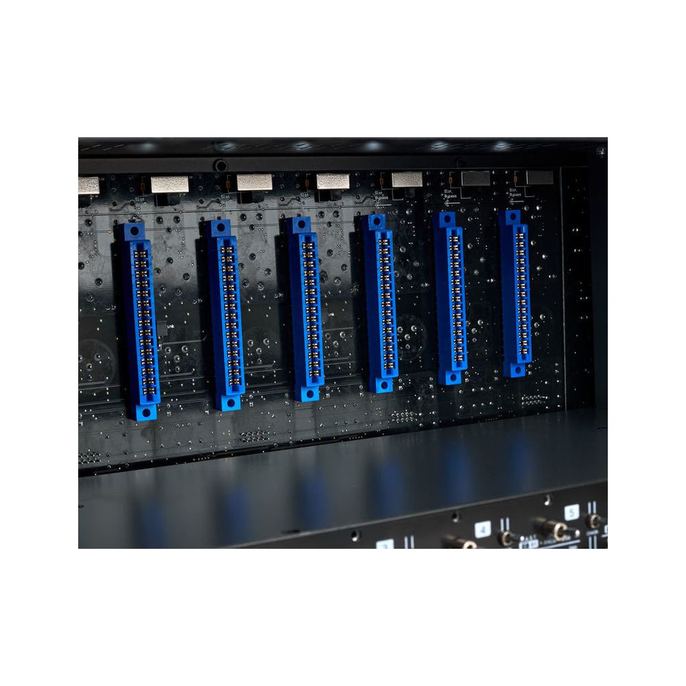 Cranborne Audio 500R8 – Thomann Ireland