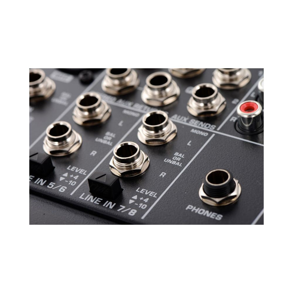 Behringer Xenyx Q1204USB – Thomann Ireland