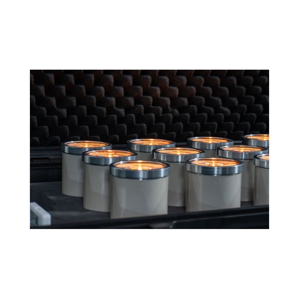 Ape Labs LightCan V2 TB 12 creme – Thomann Ireland