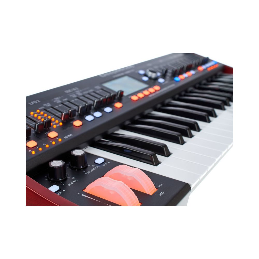 Behringer DeepMind 6 – Thomann Ireland