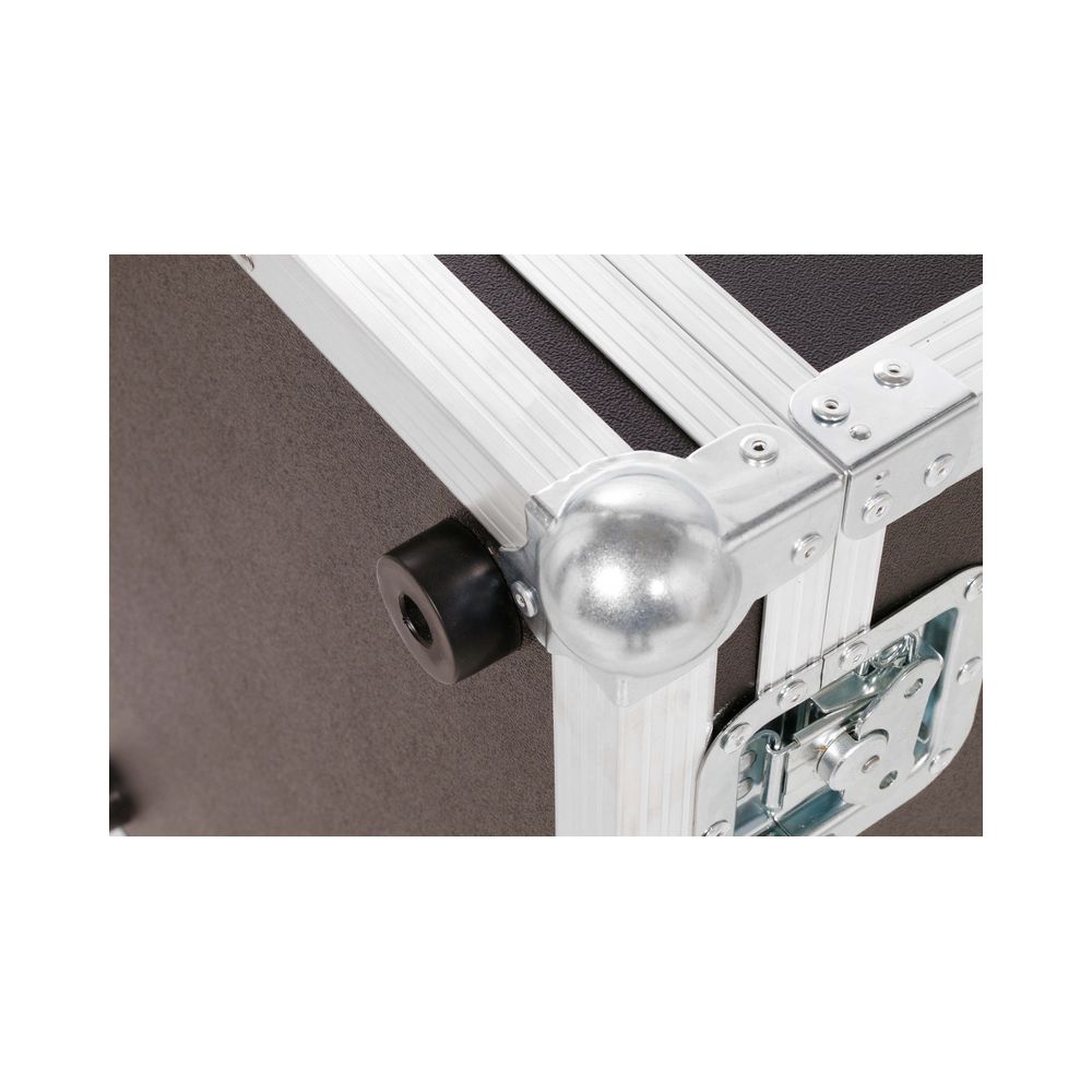 Thon Case Allen & Heath QU