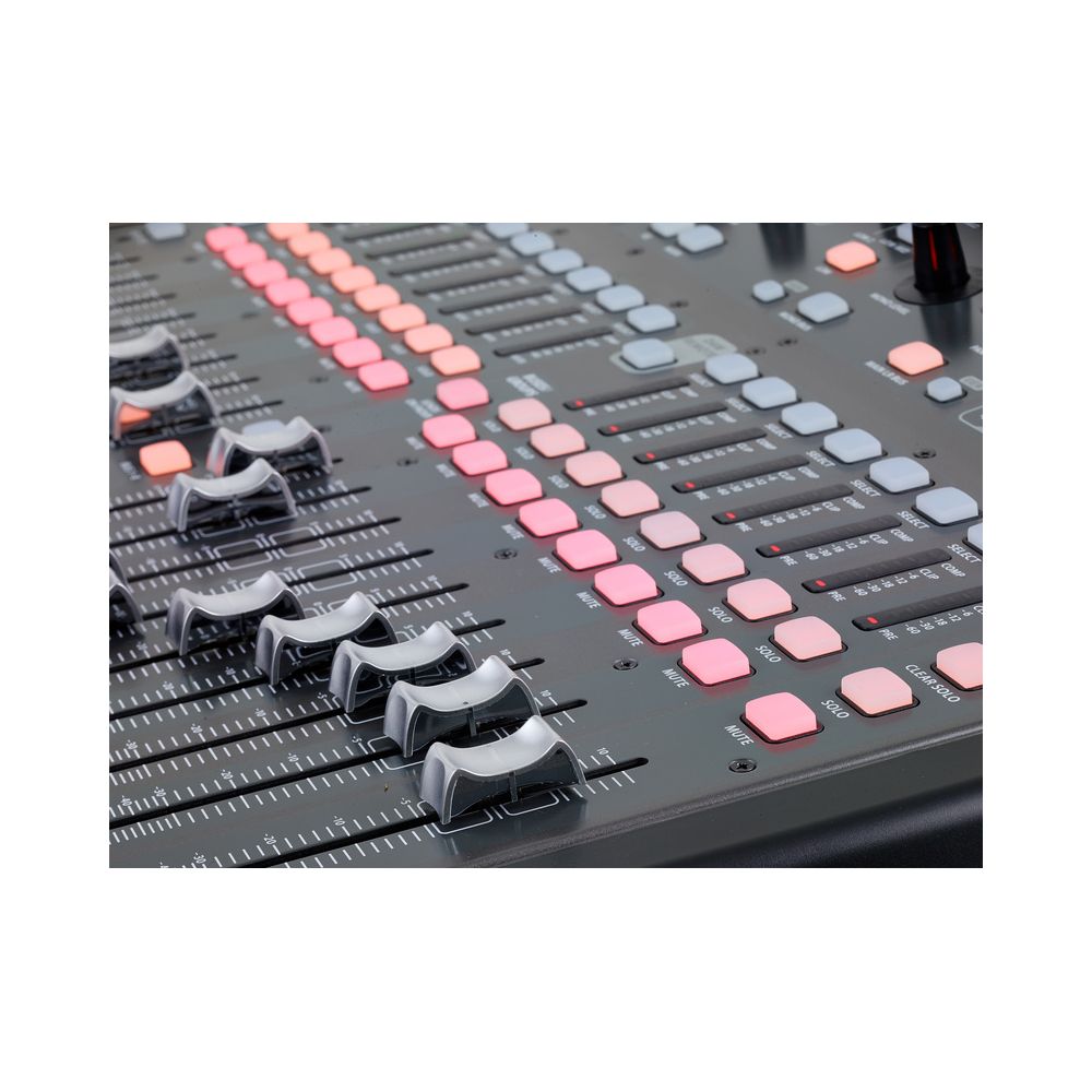 Behringer X32 Producer HP Bundle – Thomann Ireland