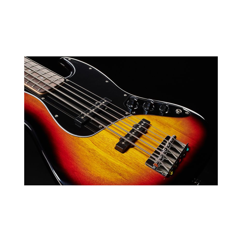 Squier Aff. Jazz Bass V 3