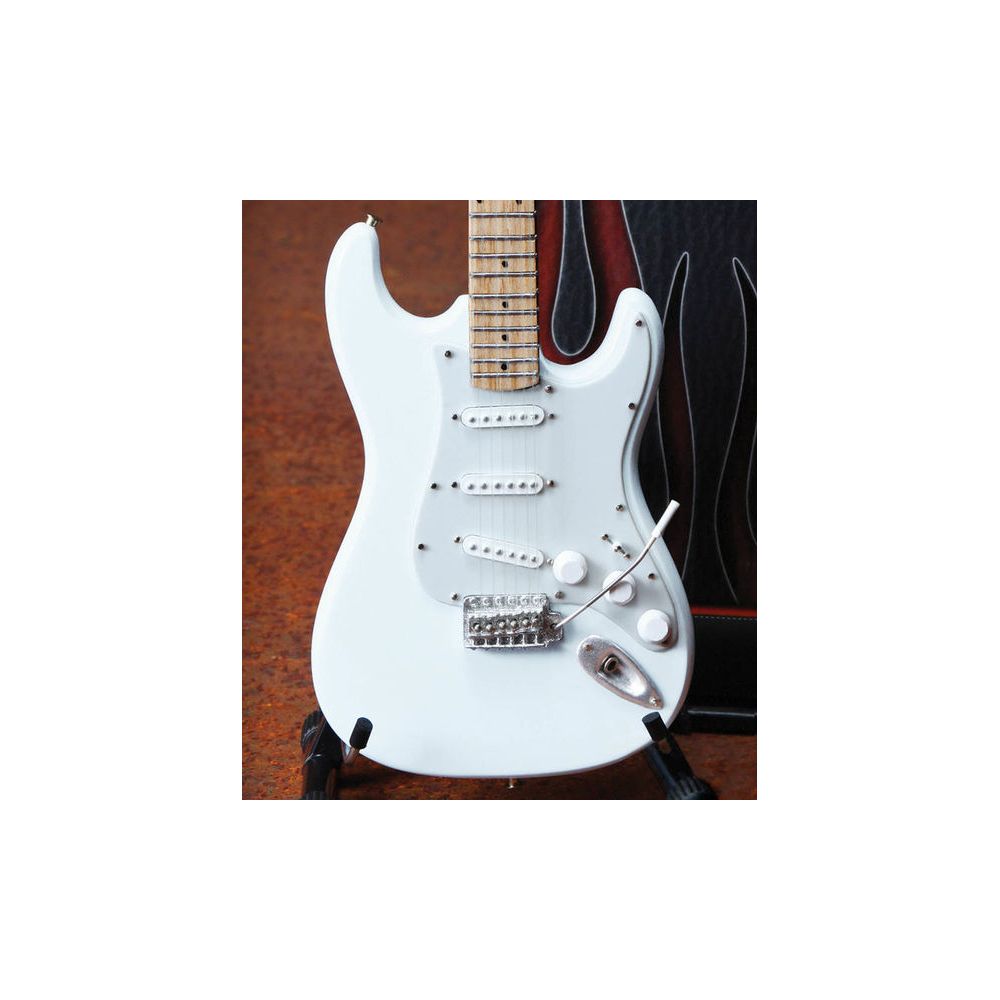 Axe Heaven Fender Stratocaster White – Thomann Ireland