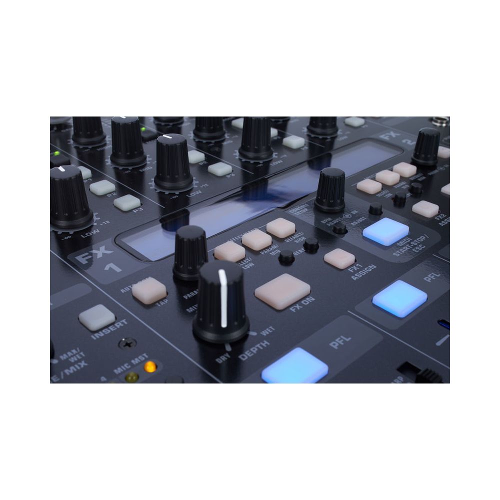 Behringer DDM 4000 Bundle – Thomann Ireland