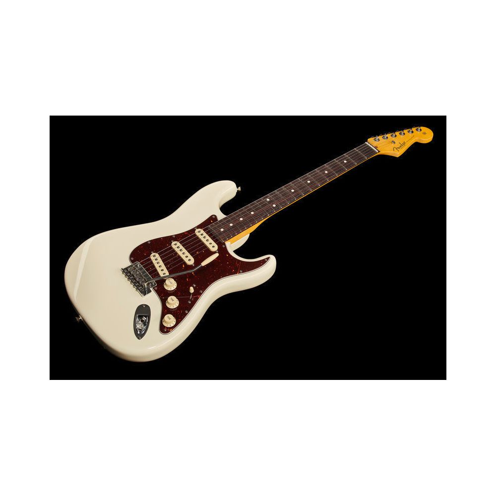 Fender AM Pro II Strat OWT – Thomann Ireland