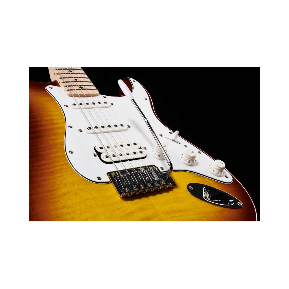 Squier Affinity Strat FM HSS SS – Thomann Ireland