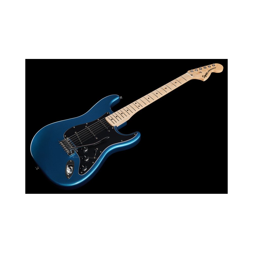 Squier Affinity Strat MN LPB Bundle – Thomann Ireland