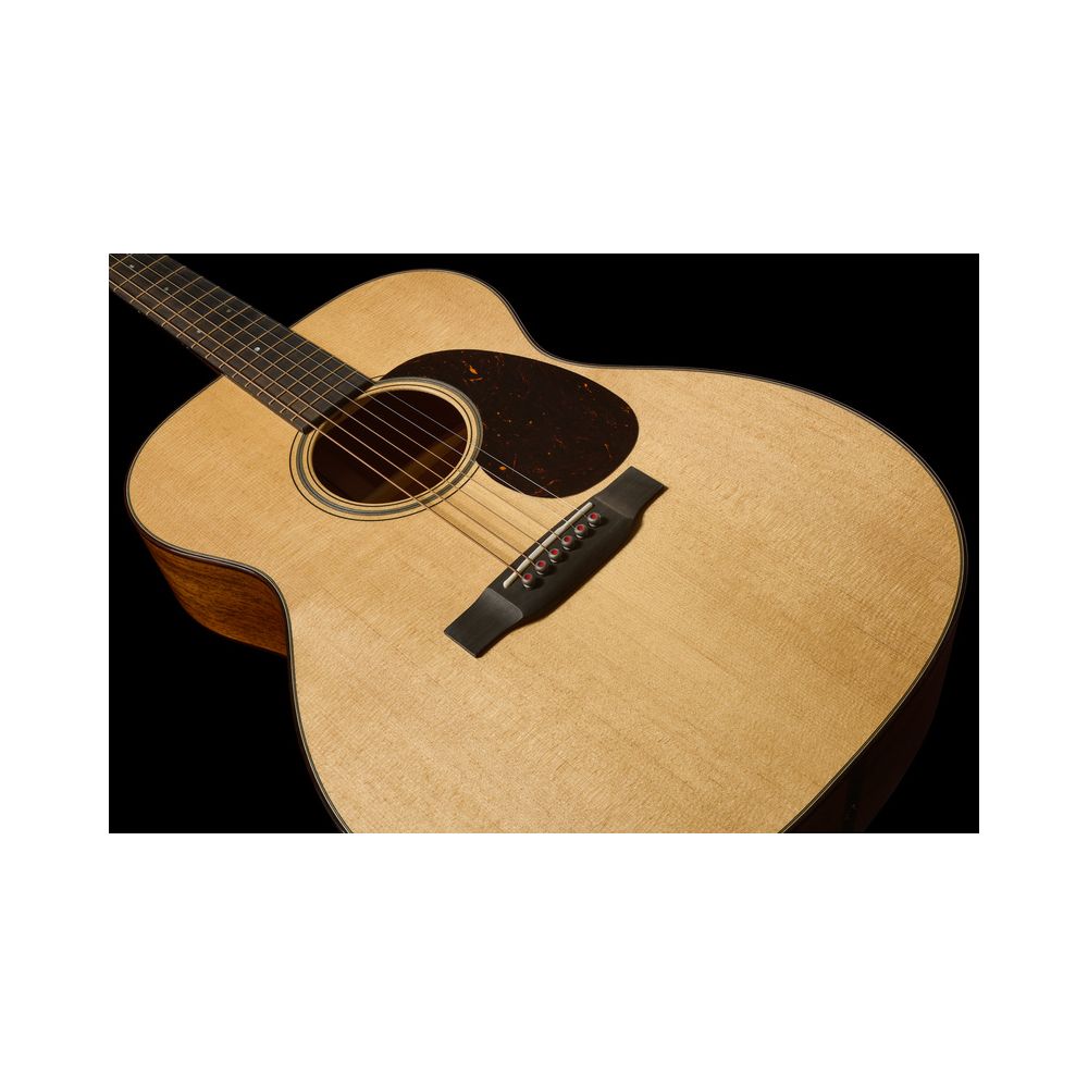 Martin Guitar 000