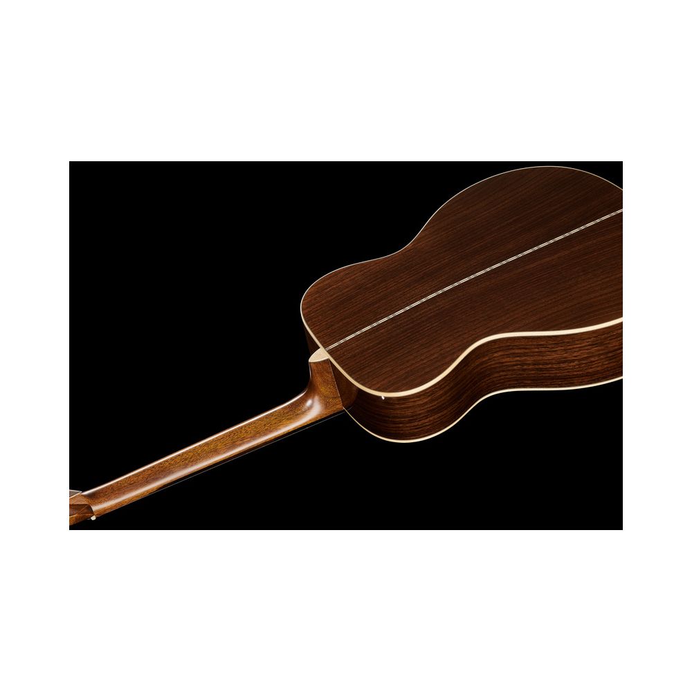 Martin Guitar 000