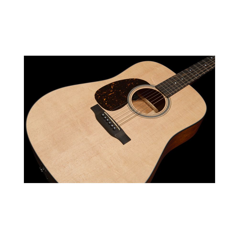 Martin Guitar D