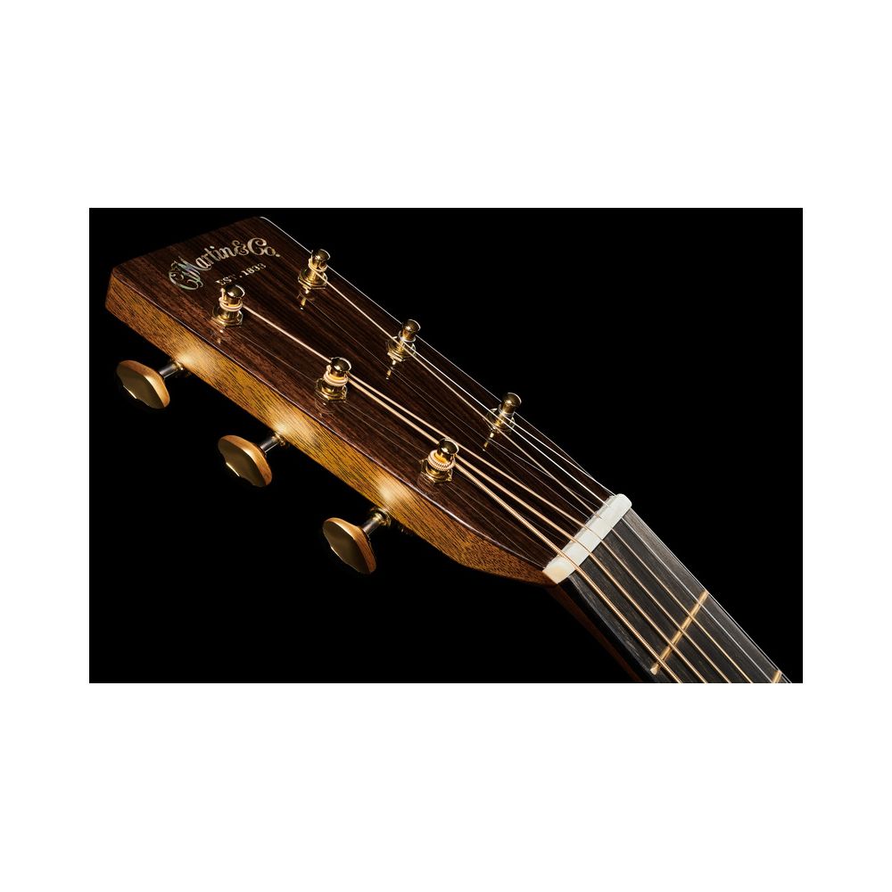 Martin Guitar 000
