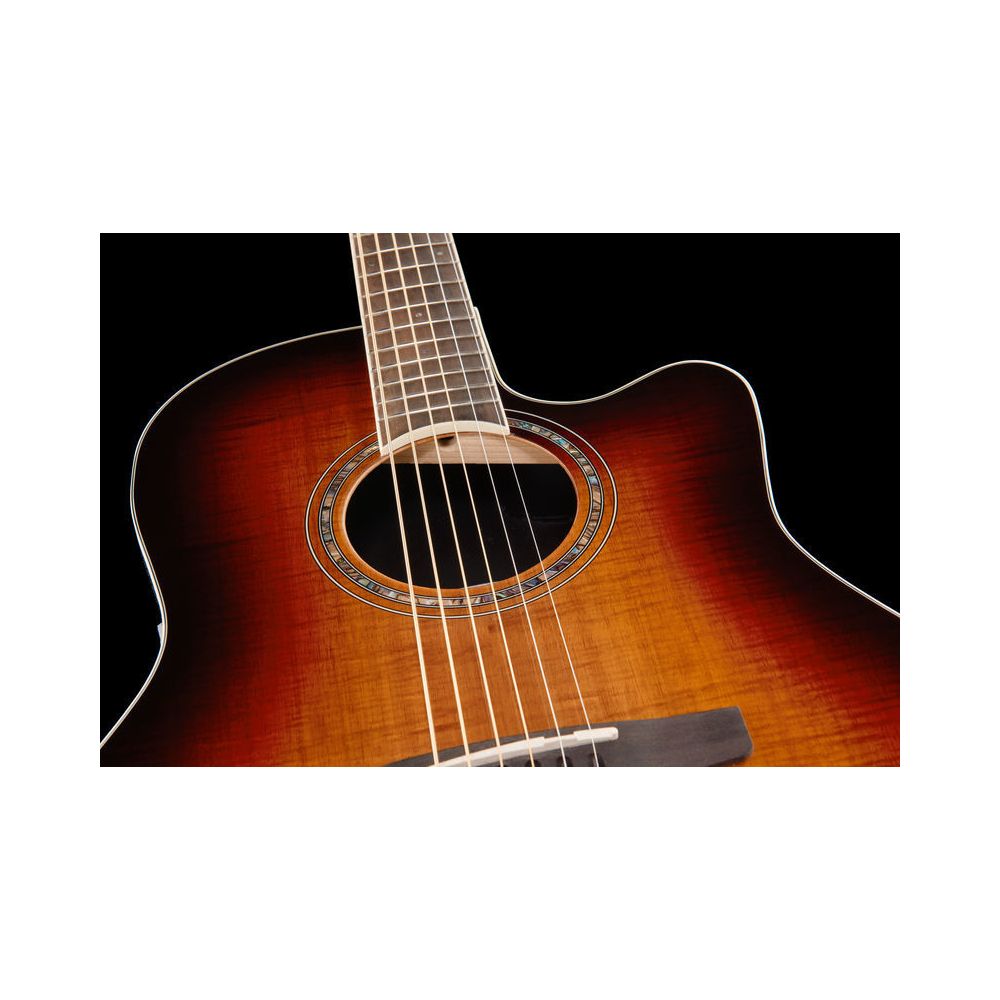 Ovation Celebrity Tradition CS28P