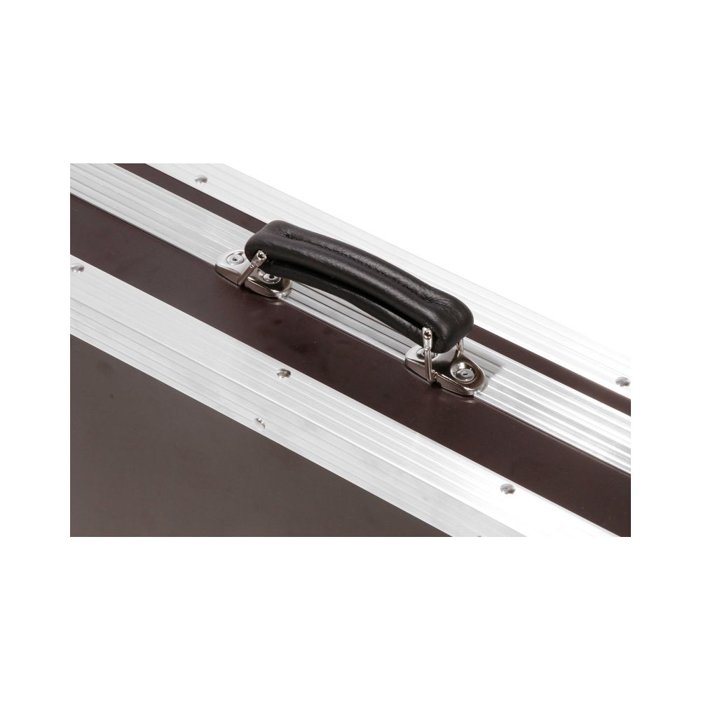 Behringer Wave Case Bundle – Thomann Ireland