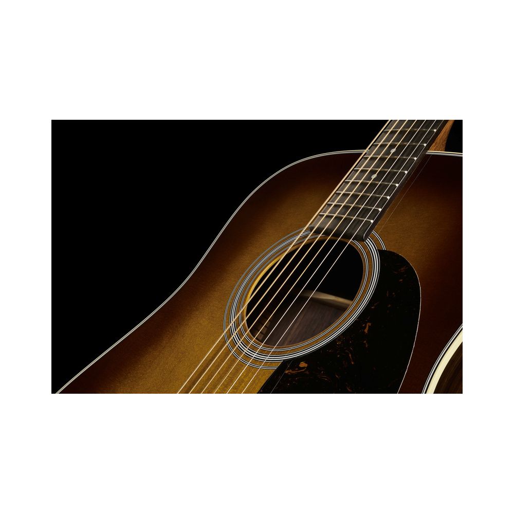 Martin Guitar D