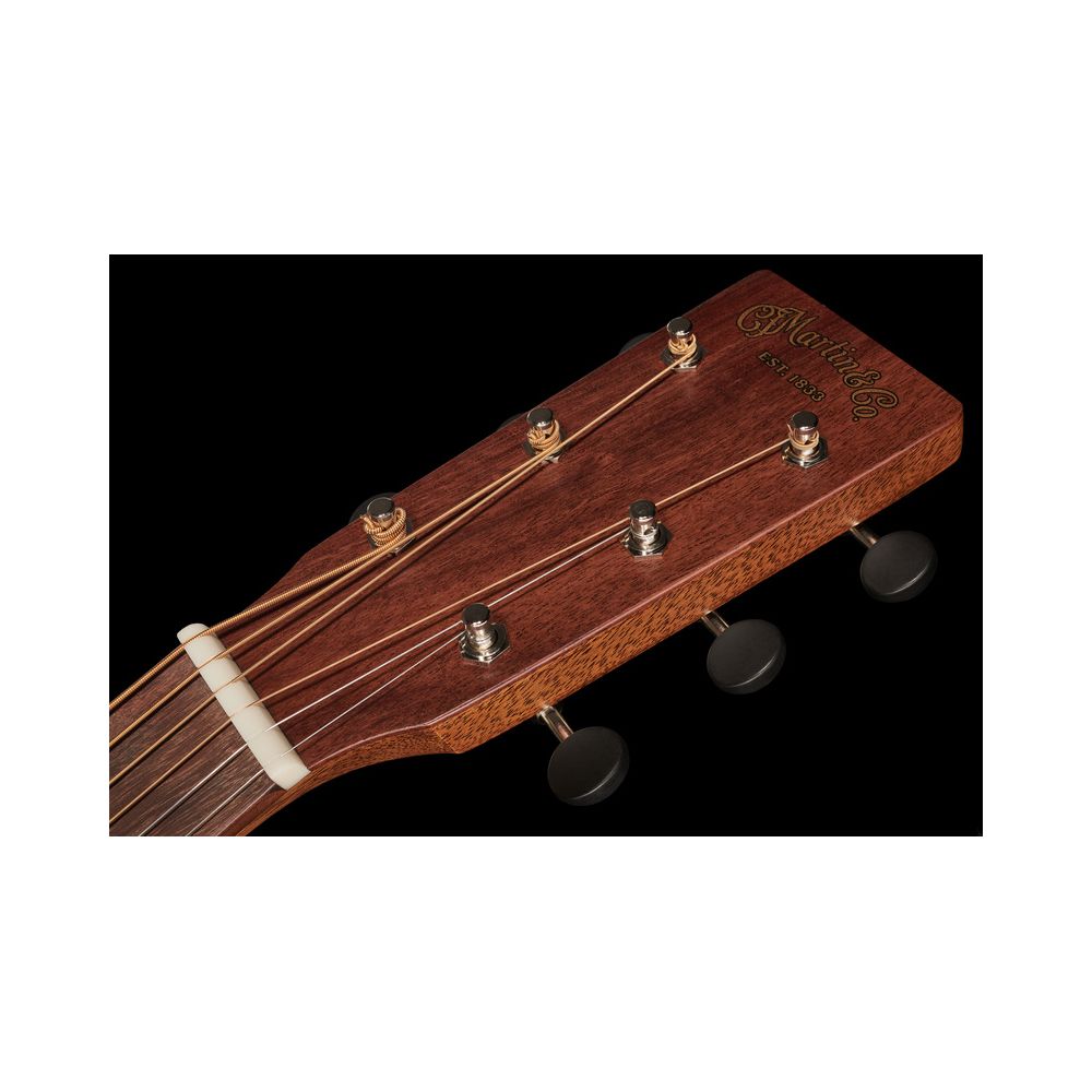 Martin Guitar 000