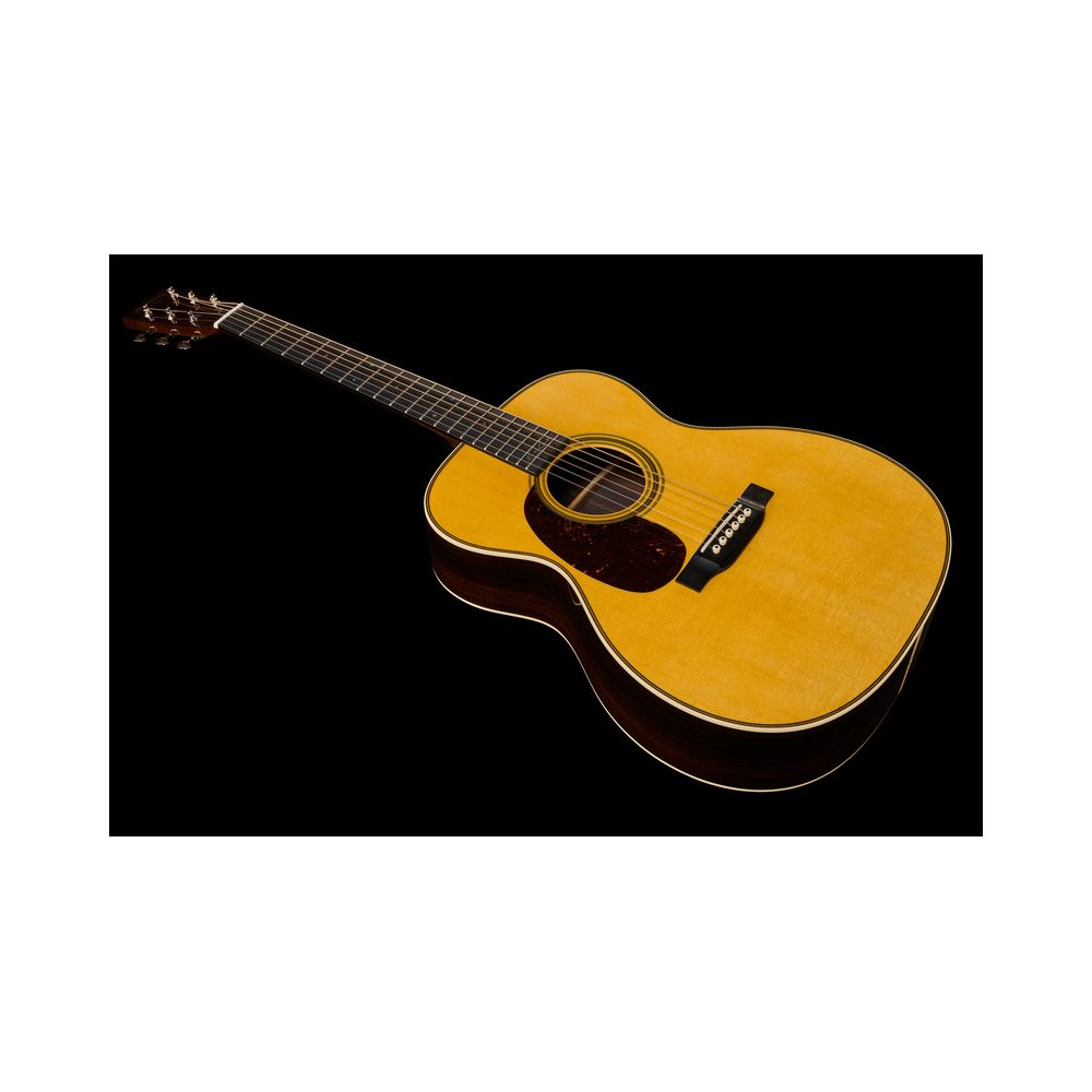 Martin Guitar 000