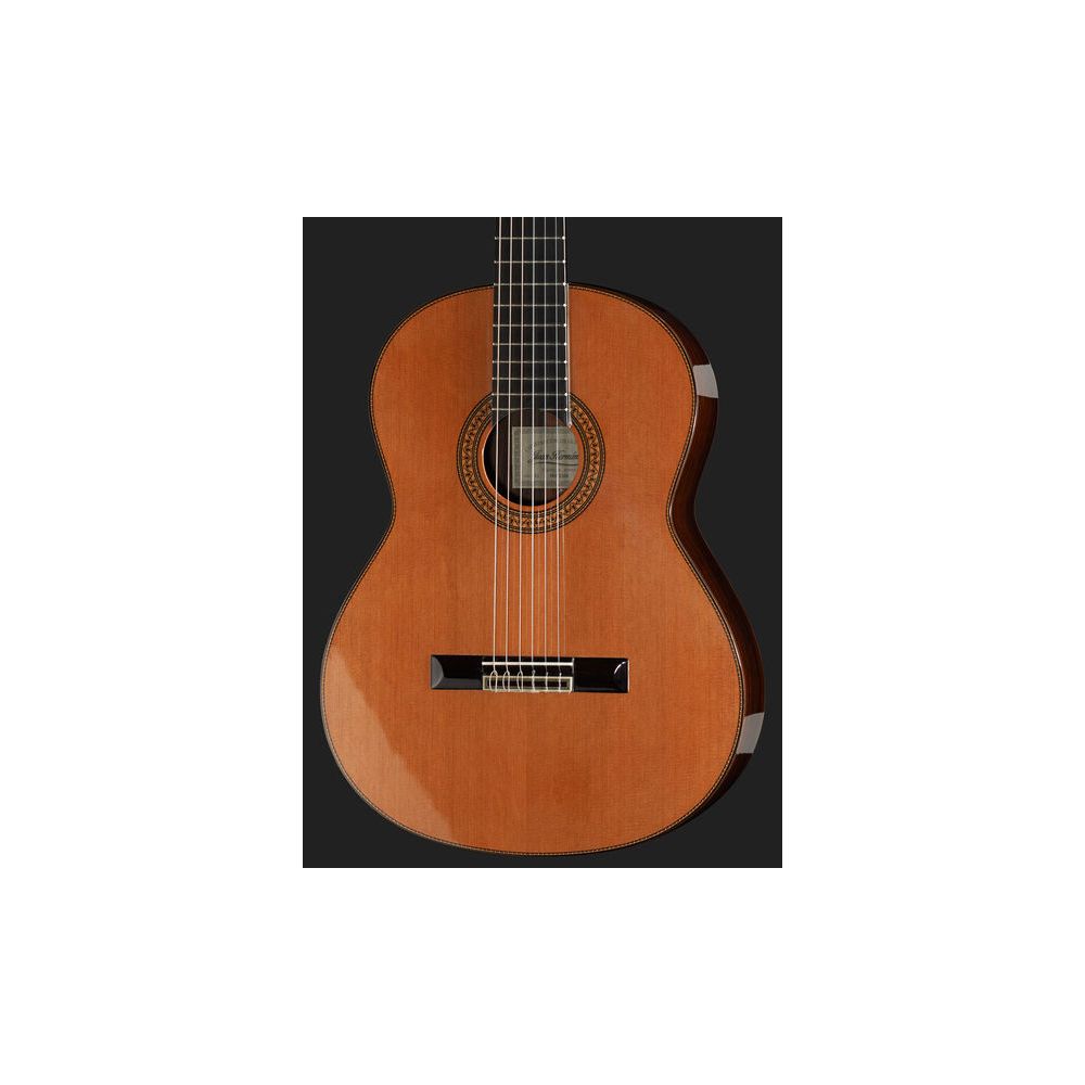 Juan Hernandez Profesor Cedar – Thomann Ireland