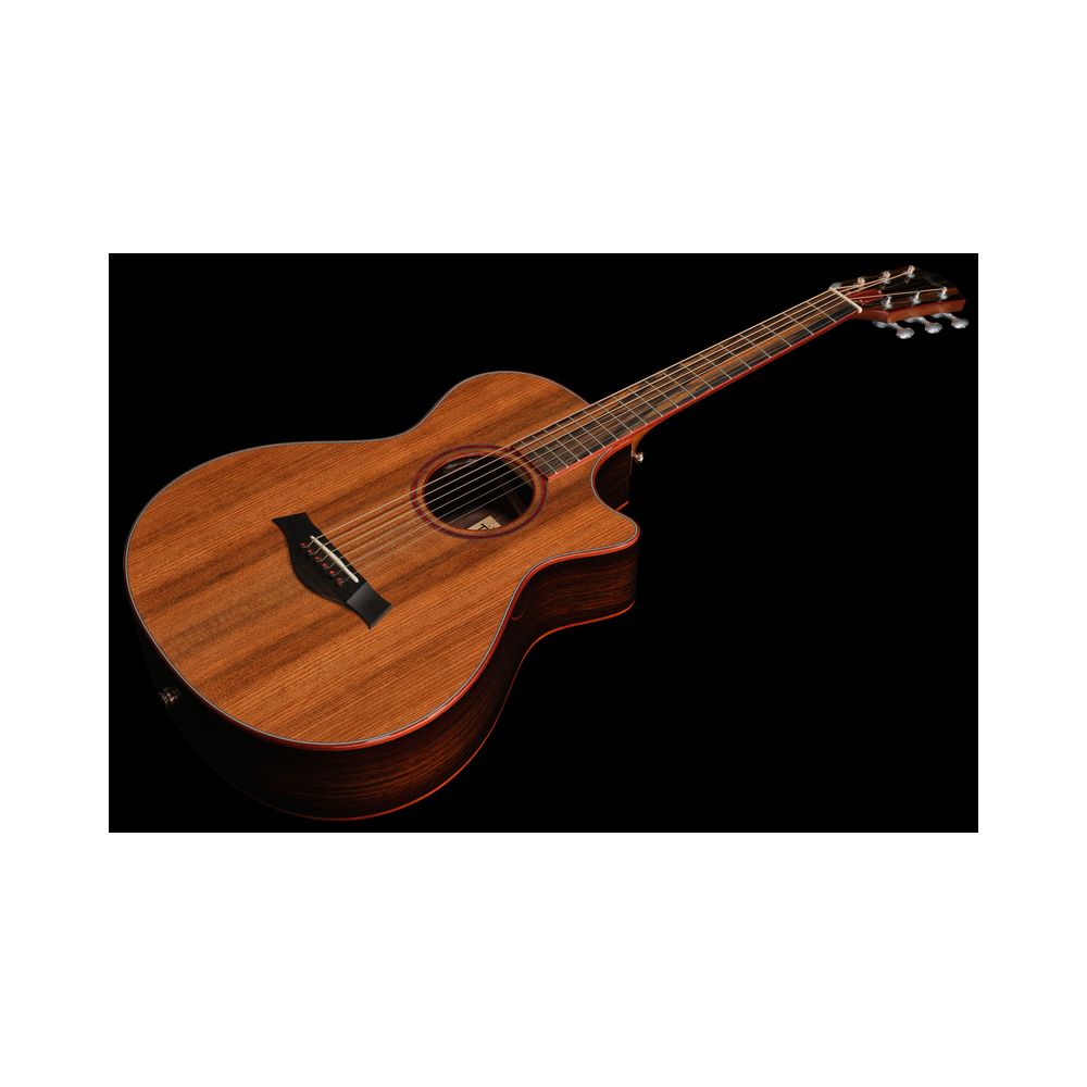 Taylor Custom #25: Le Rouge – Thomann Ireland