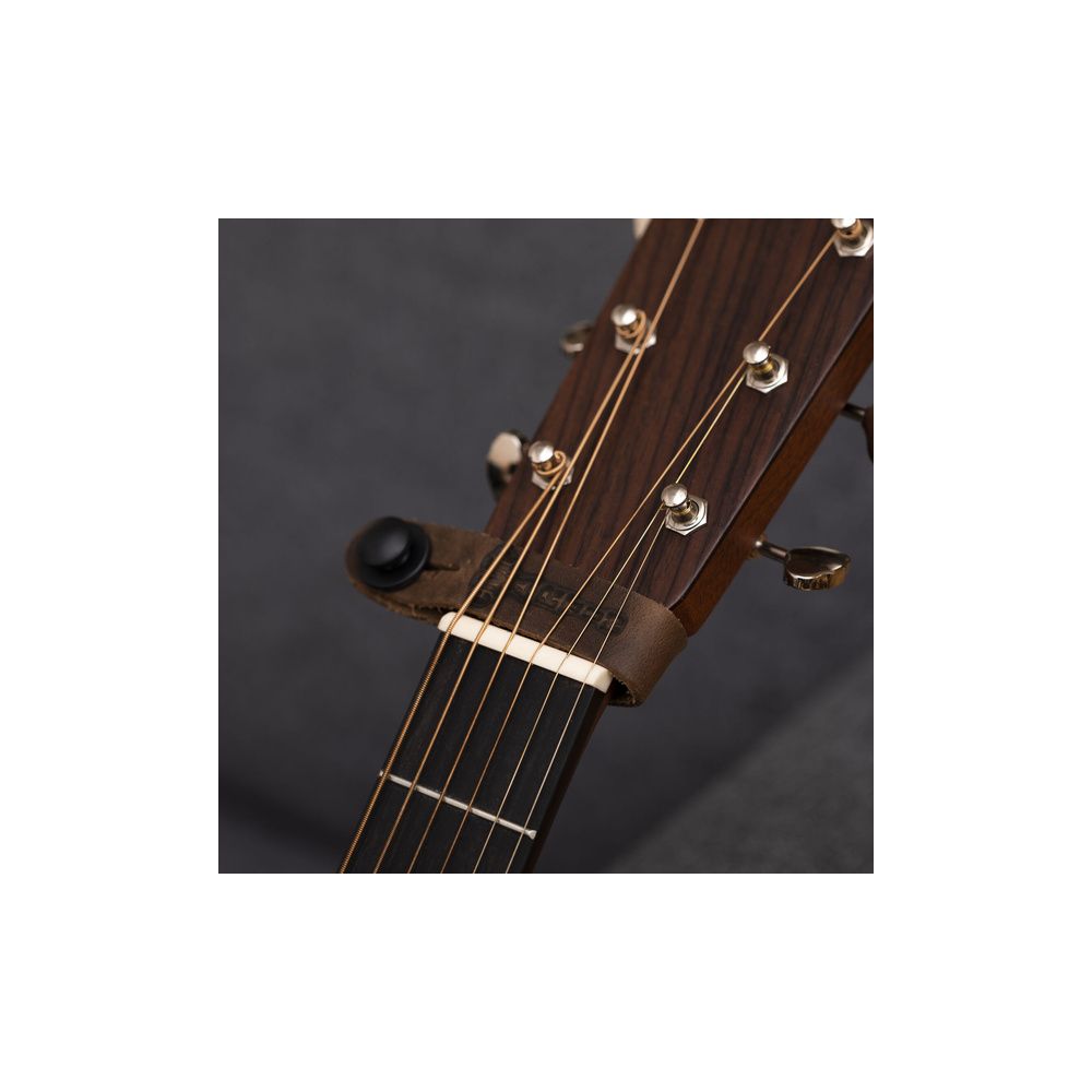 Martin Guitar Cocoa Headstock Tie – Thomann Ireland