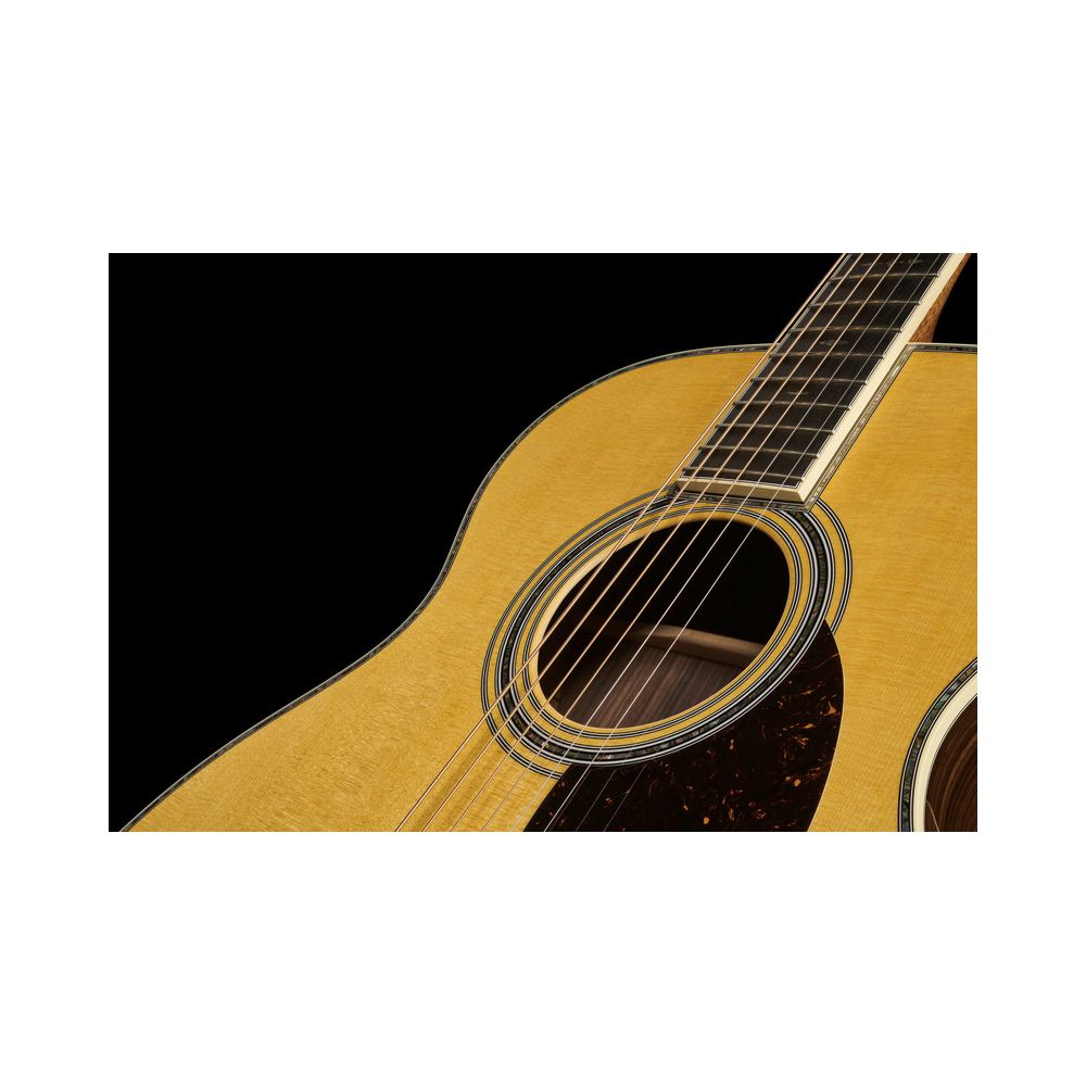 Martin Guitar OM