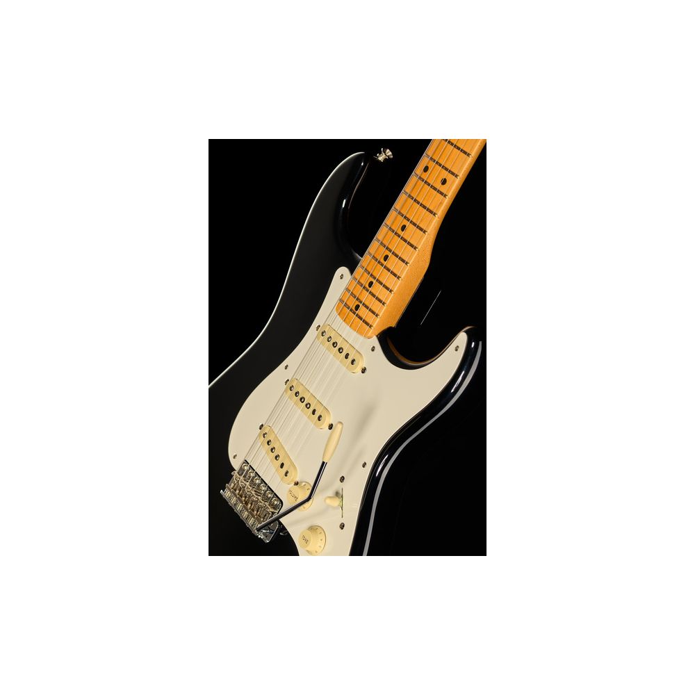 Fender AV II 57 Strat MN BLK – Thomann Ireland