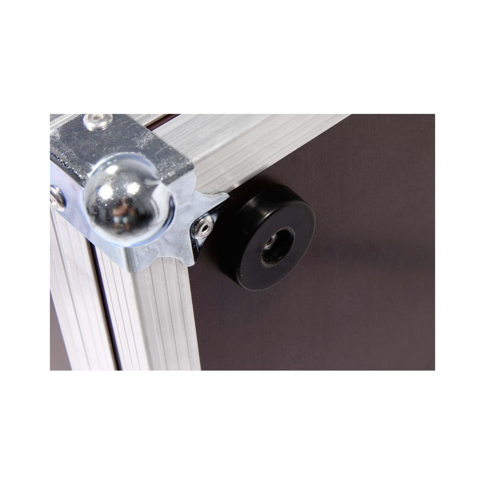 Thon Case Akai MPC Live II – Thomann Ireland