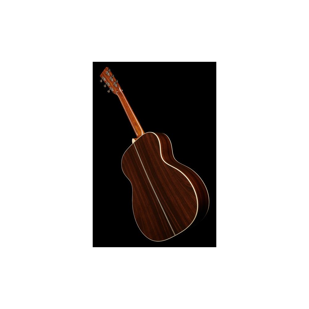 Martin Guitar 000